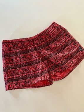 NWOT Patagonia Women's “Barely Baggies” Water/Hiking Shorts Tribal Pink- Small